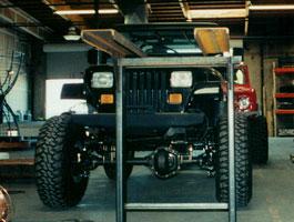 blkjeepfrontrm01